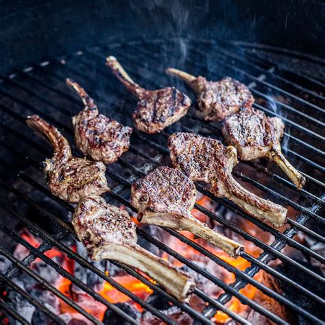 how long to grill lamb chops per side